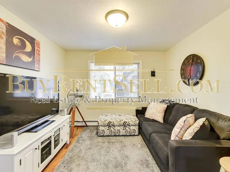 3317 1st Ave S #7 — Photo 4