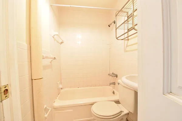 Rented by (Legacy) NY Quality Living Uptown | media 18