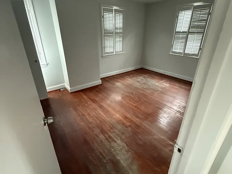 3704 Farr Ave — Photo 2