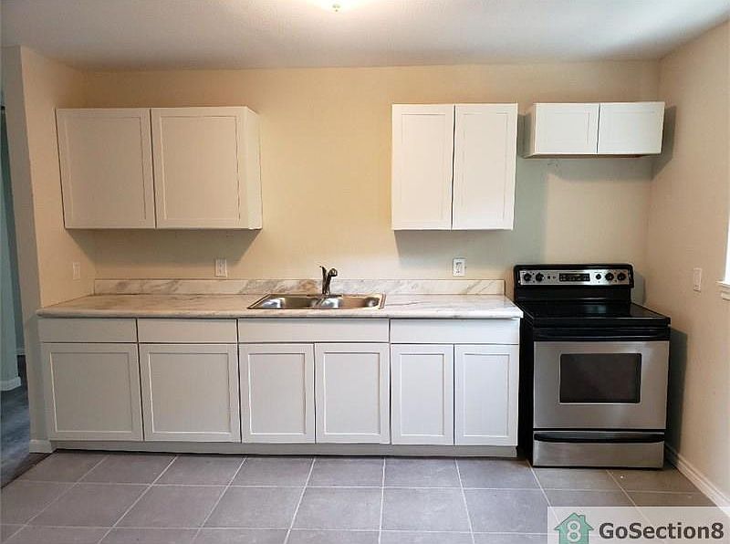 1st image of 10205 Fairland Dr