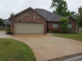 108 Rouen Ct, Maumelle, AR 72113