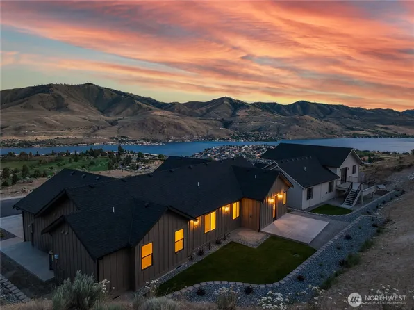 922 Long Drive, Chelan, WA 98816