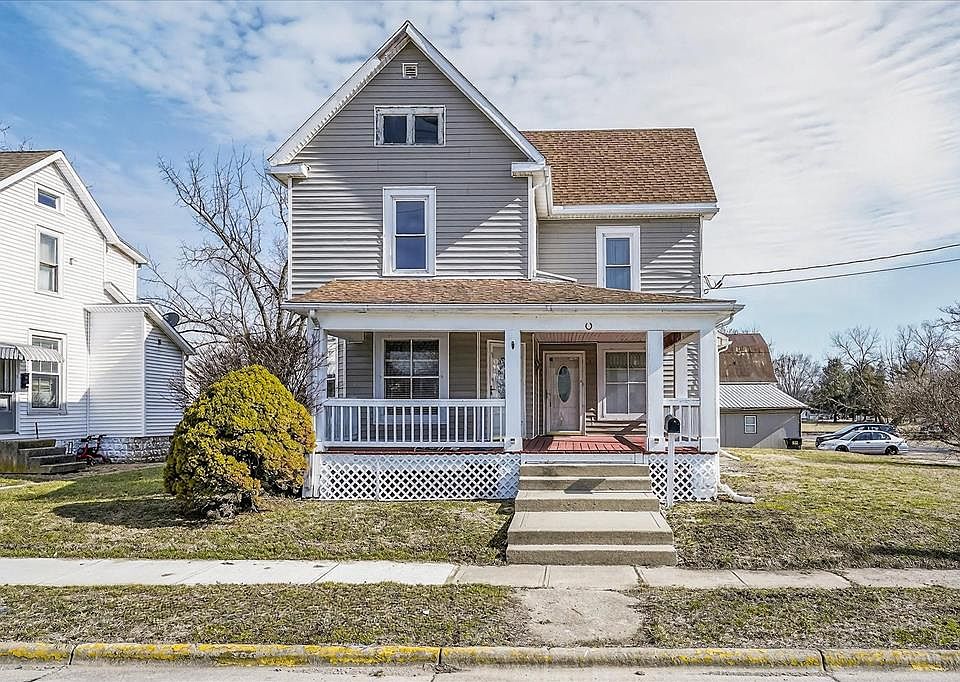1st image of 4 Maple St