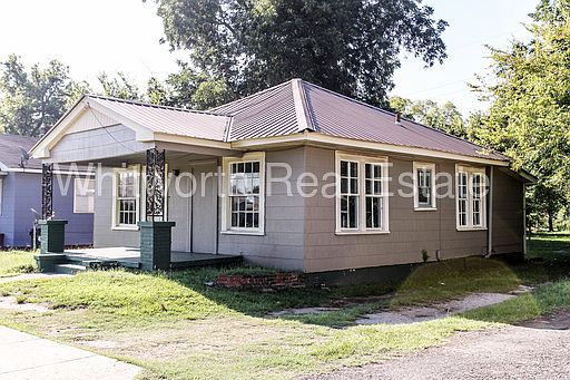 4th image of 2693 20th St