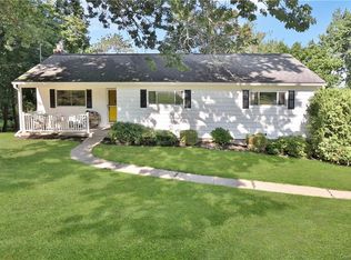 8 Tuttle Dr, Ossining, NY 10562