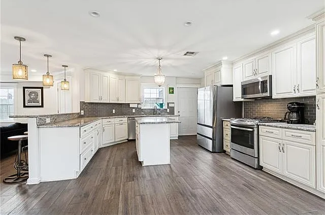 2600 Peniston St #LOWER — Photo 3
