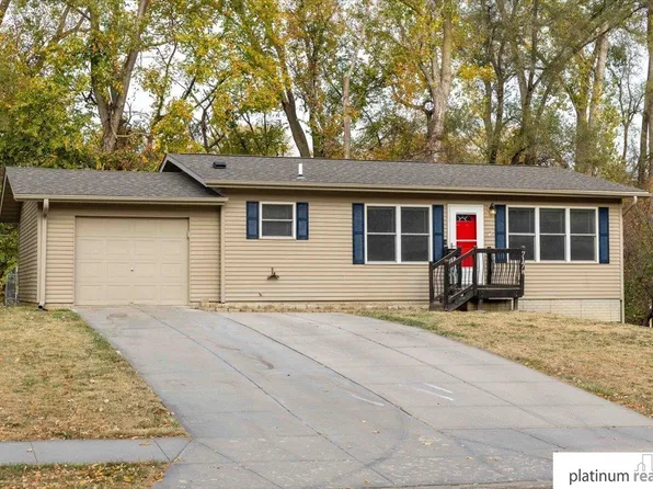 7178 N 39th St, Omaha, NE 68112