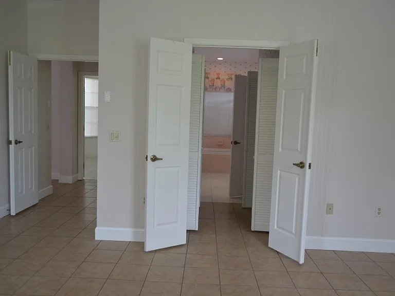 268 W Romany Loop — Photo 14