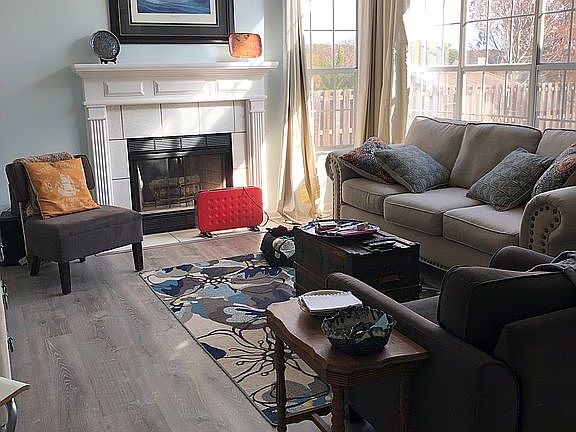 3rd image of 2627 Queens Hollow Ct