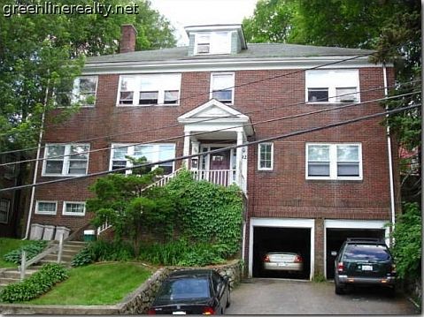2nd image of 98 Algonquin Rd