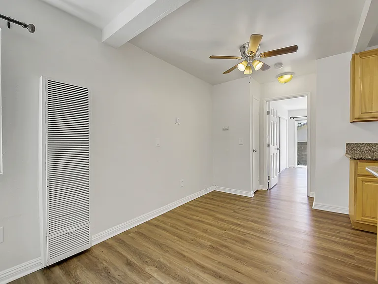 Photo of similar but older unit, this new unit will not disappoint!