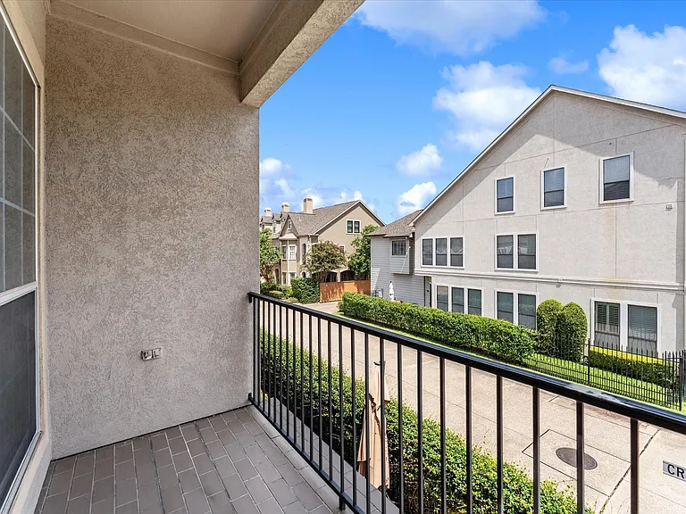 447 N Gate Stone — Photo 14