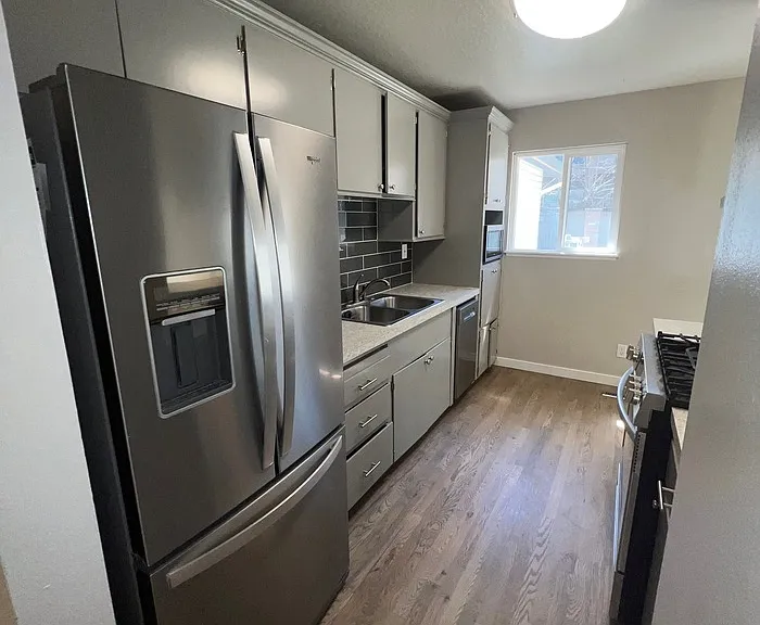 923 S Linden Park Way — Photo 2