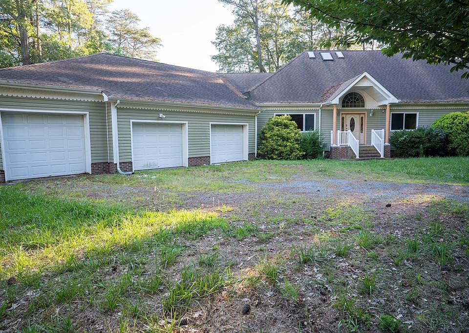 1st image of 35204 Bluff Dr