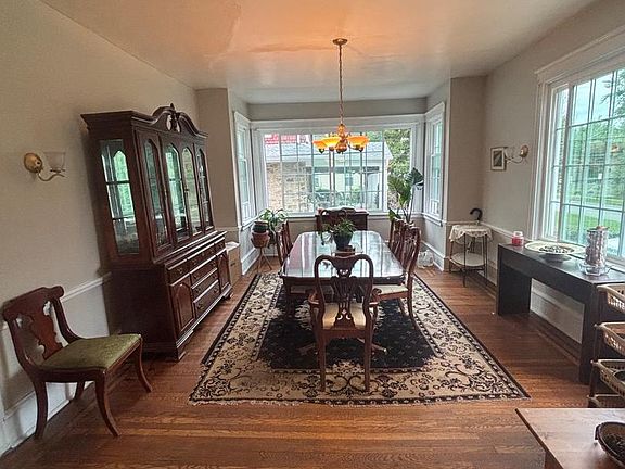 4th image of 41 Lincoln Ave