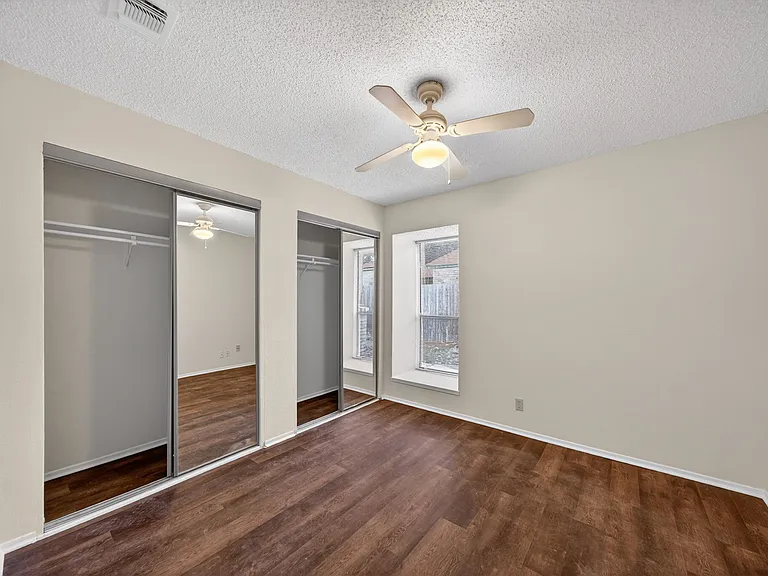 11703 Whisper Valley St — Photo 21