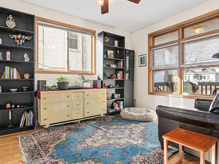 1012 Burgess St — Photo 18
