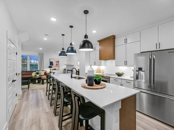 207 Harmony Aly, Nashville, TN 37207