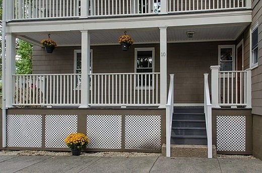 2nd image of 10 Pratt St #1