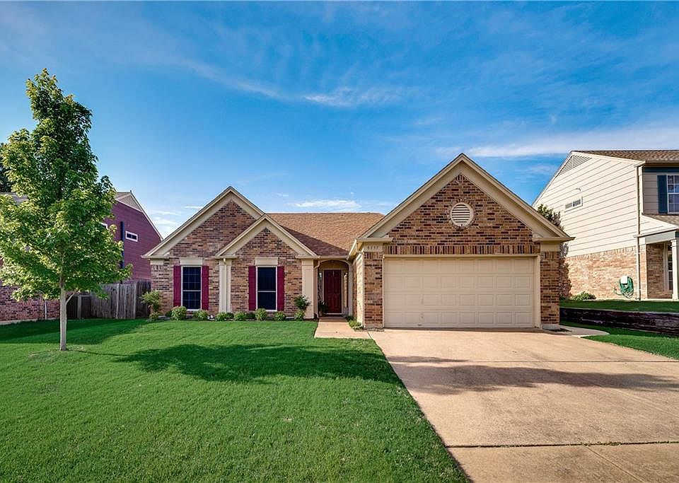 1st image of 6857 Greenleaf Dr
