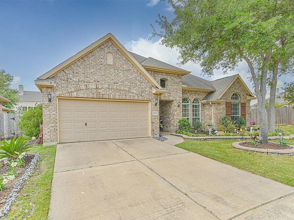 2nd image of 28019 Hollyfare Dr