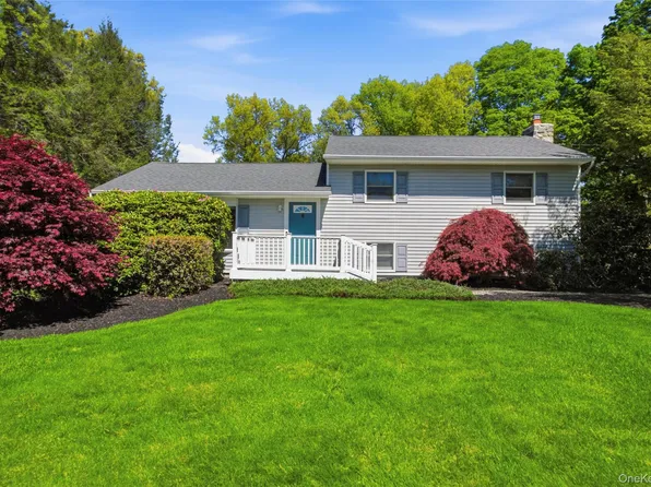 32 Meadow Ridge Road, Brewster, NY 10509