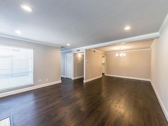 4th image of 5813 Chimney Wood Cir