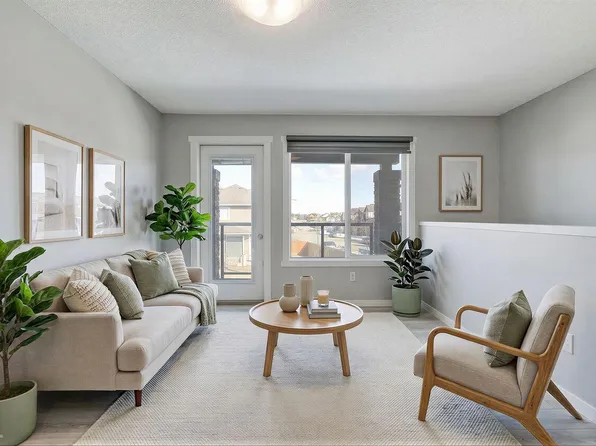 1530 Tamarack Blvd NW #20, Edmonton, AB T6T 2E6