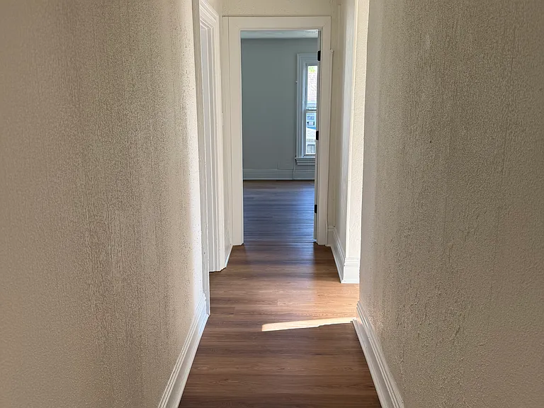 208 W Church St #1.5 — Photo 8