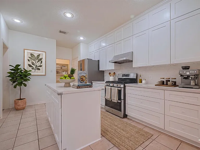 3630 Shady Grove Dr — Photo 9