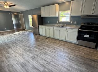 1417 Bay Dr, Dalton, GA 30721