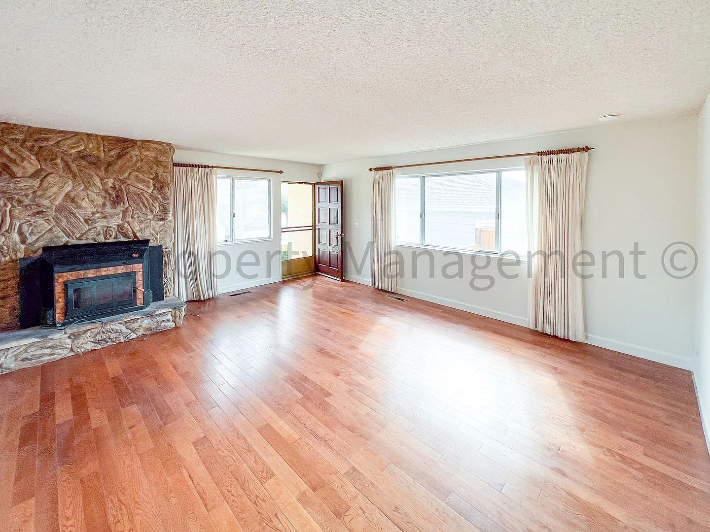 18949 Madison Ave photo 1