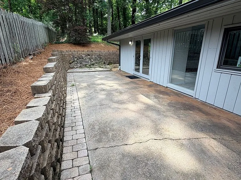 298 Indian Hills Trl — Photo 24