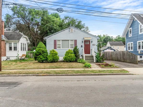 85 Floral Way, Stratford, CT 06615