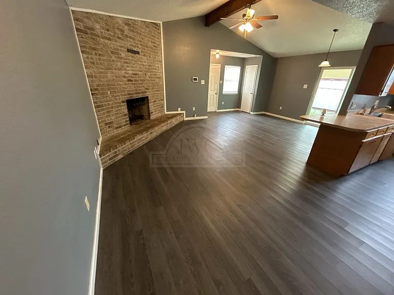 2011 Windward Dr — Photo 5