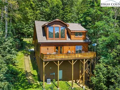 809 Thorncliff Drive, Seven Devils, NC, 28604