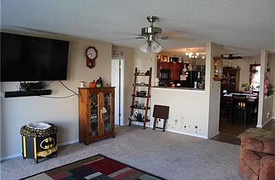 Large Eat in Kitchen