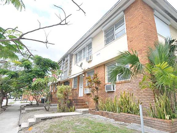 5th image of 631 NE 72nd Ter APT 9
