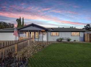 1088 E A St, Oakdale, CA 95361