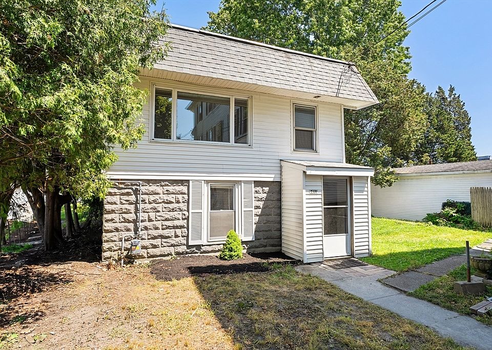 1st image of 240 Montaup St