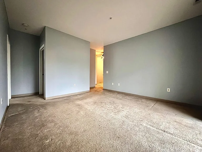 102 Mill St — Photo 4