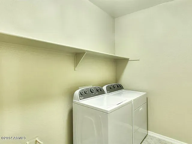 1472 E Flamingo Way — Photo 9