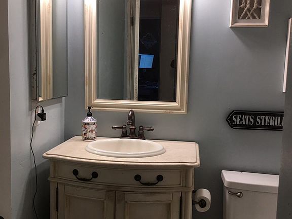 Full Bath 2
