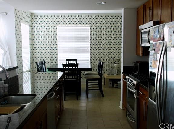 3rd image of 300 E 4th St Unit 404