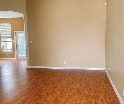 3rd image of 3207 Omega St