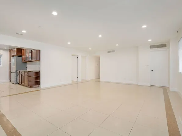 319 S Hamel Rd, Los Angeles, CA