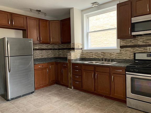 4th image of 4833 Wright Ter APT 1