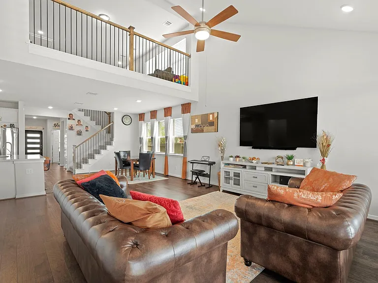 7843 Wyndham Harbor Ct — Photo 1