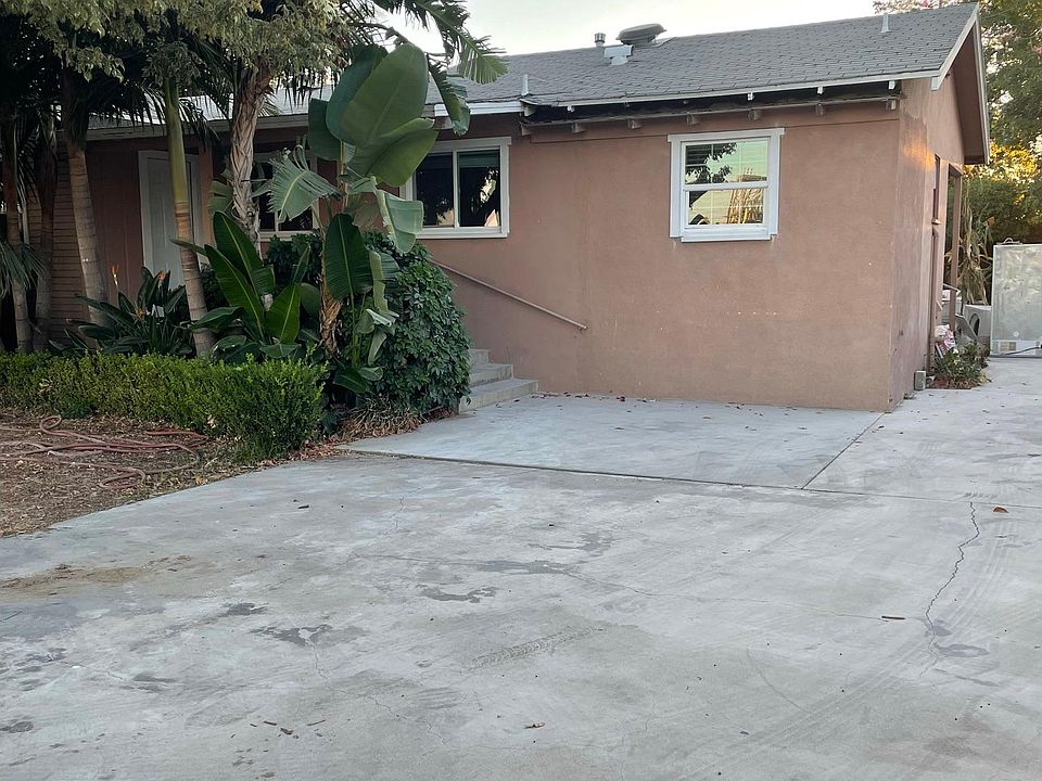 1st image of 1444 S Oaks Ave #A