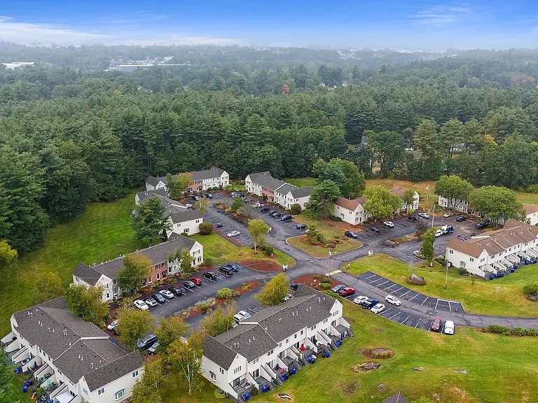 534 Fox Hollow Dr — Photo 13